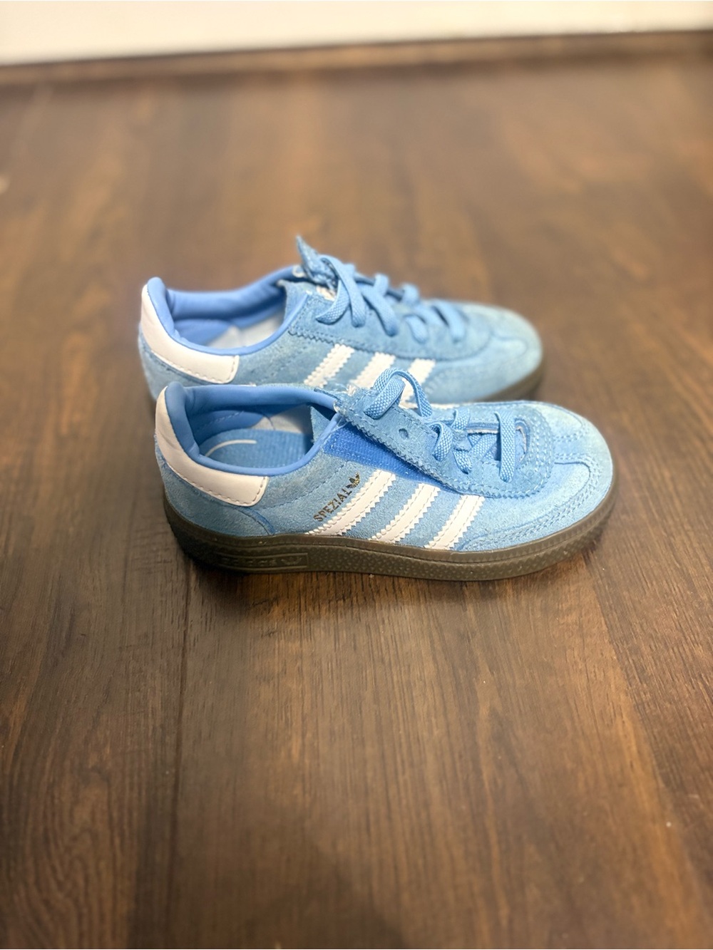 Adidas samba toddler size 9c Light Blue Suede Sneakers with White Stripes